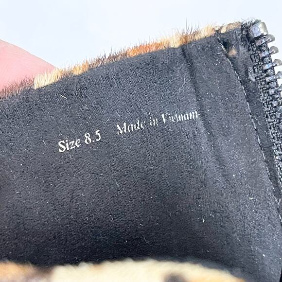 Dolce Vita Issa Women's Leopard Print Calf Hair Fur Pointed Toe Booties Size 8.5 - Picture 3 of 10